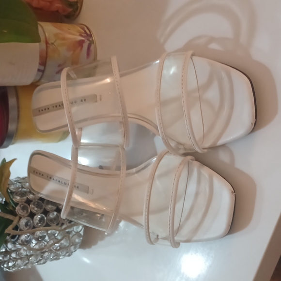 ZARA CLEAR VINYL WHITE LEATHER KITTEN HEEL MULES 👠 40/9 - Picture 3 of 7